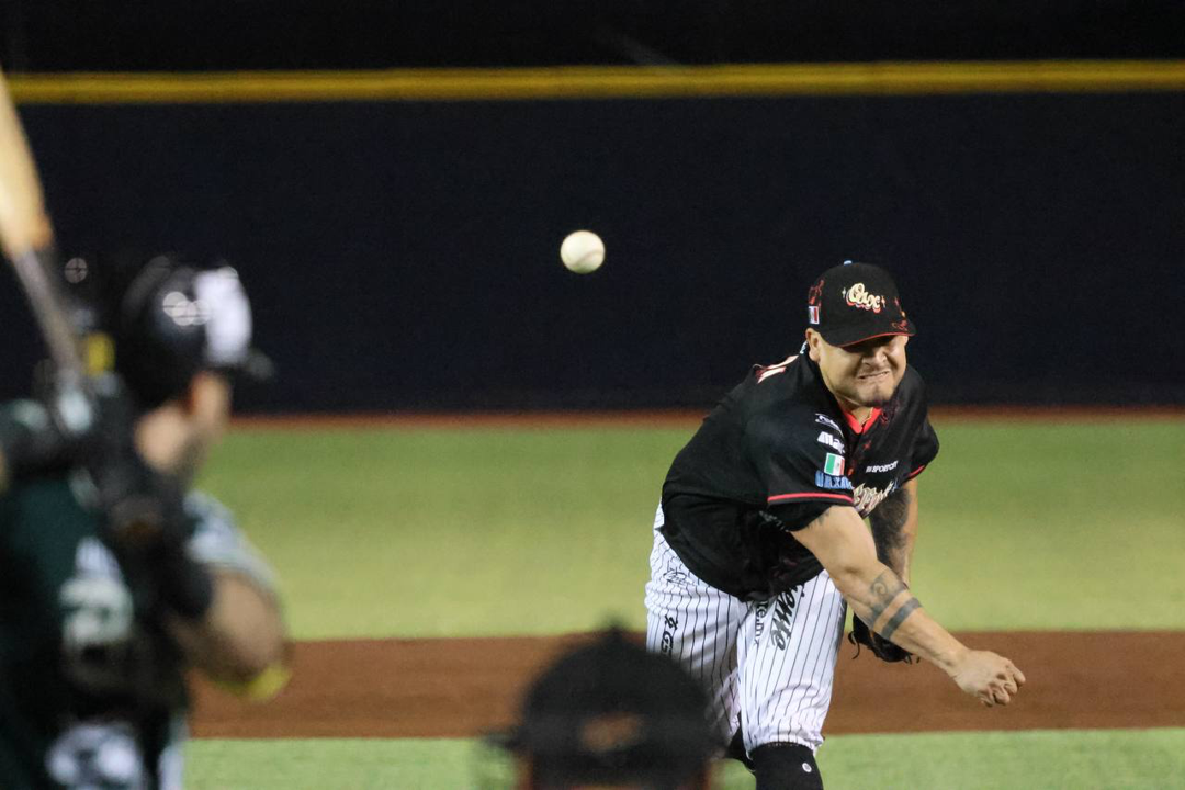 VIDEO Juego sin hit ni carrera a Pericos y terminan apaleados