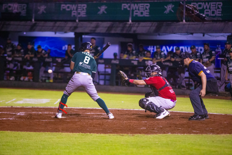 Piratas toma ventaja sobre Pericos en Playoffs
