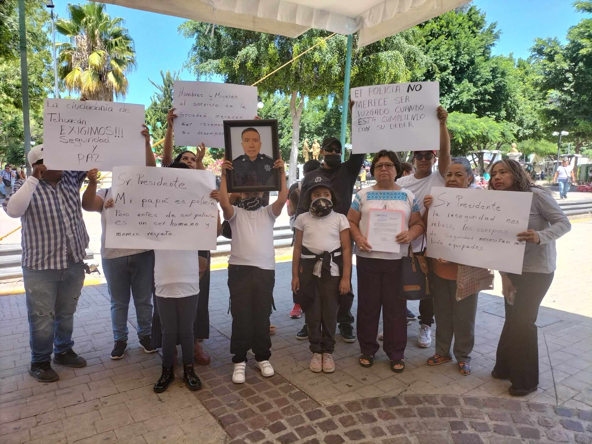 Proponen monumento y mejores condiciones laborales a policías de Tehuacán