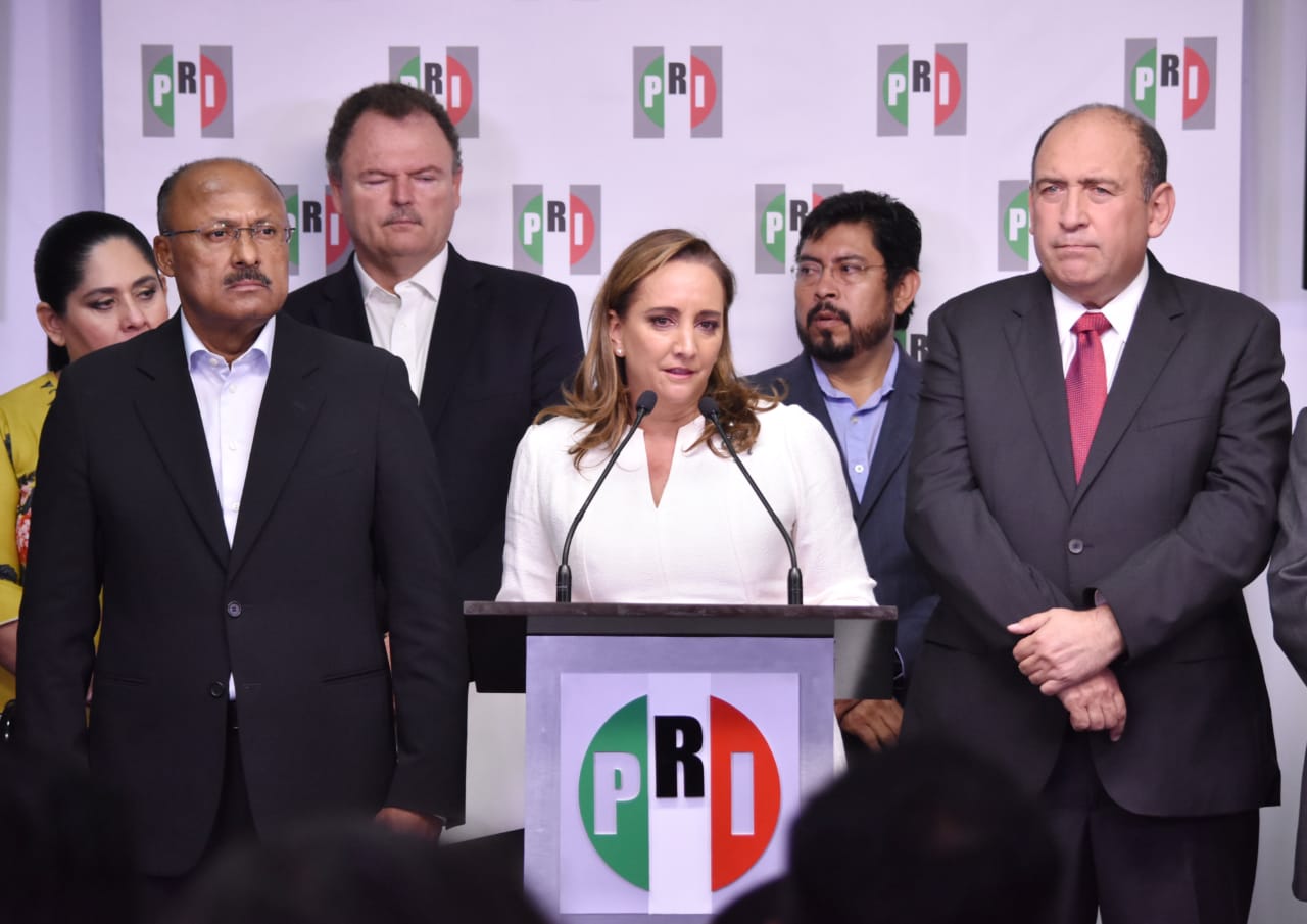 Juárez deja dirigencia del PRI nacional a Ruiz Massieu