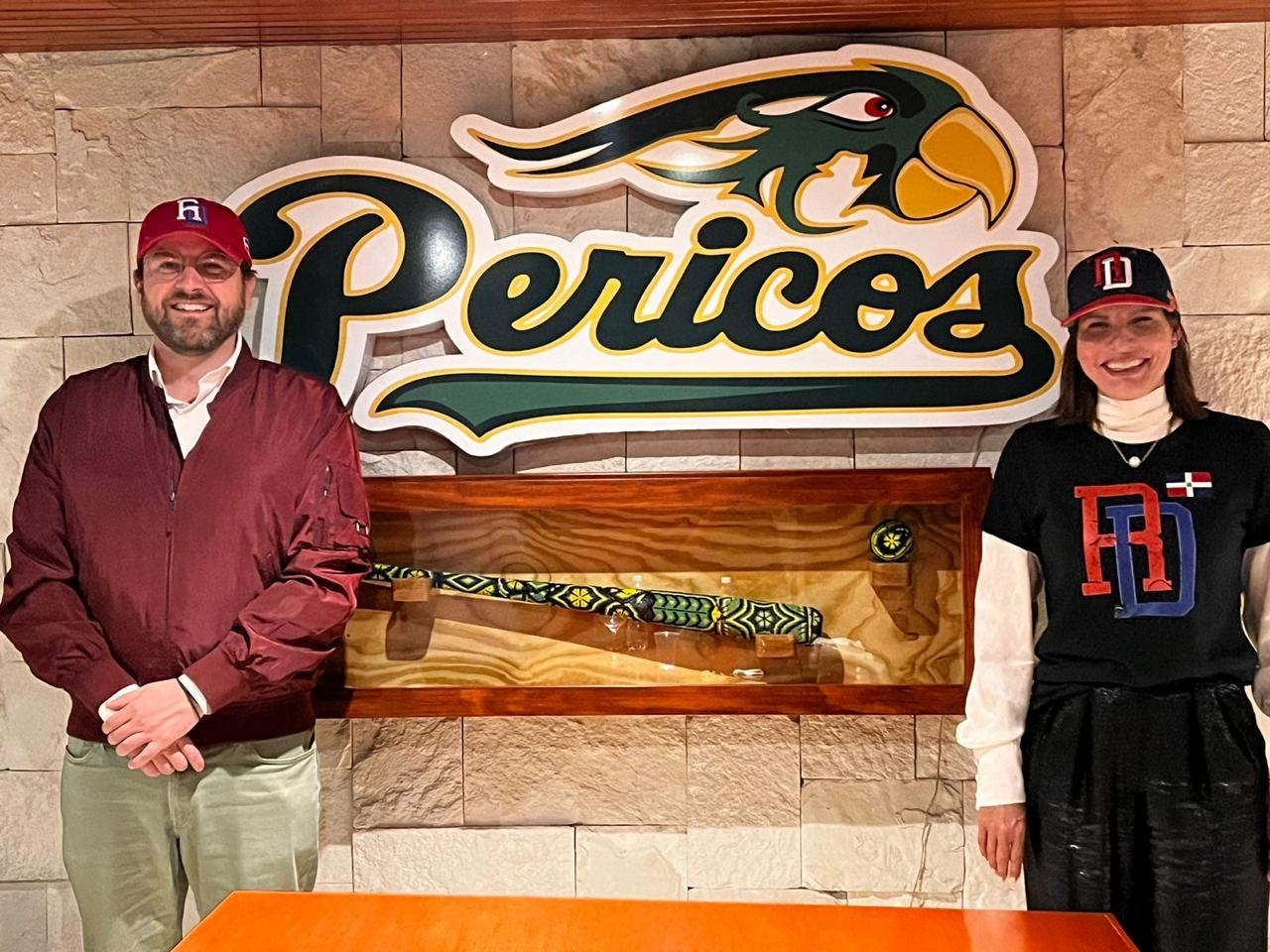 Pericos, incluido en la Serie de la Hermandad México-República Dominicana