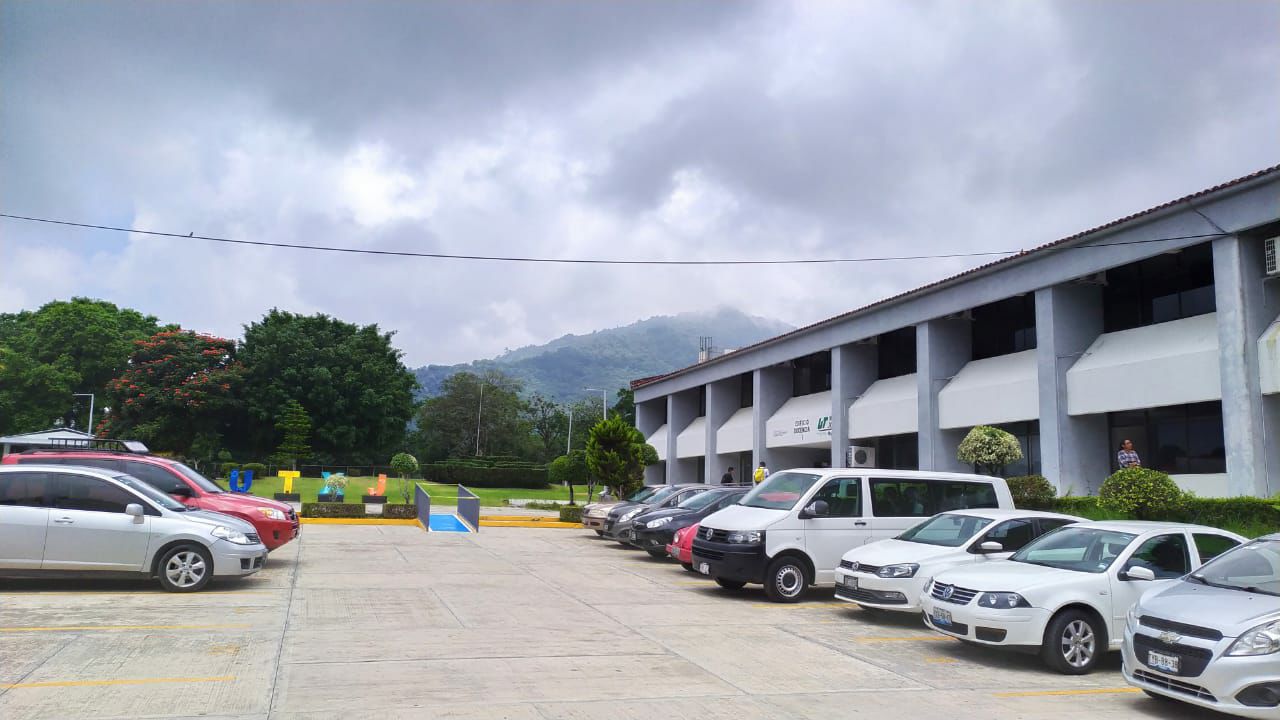 Adeuda 1.3 mdp Universidad Tecnológica de Xicotepec a ex alumnos