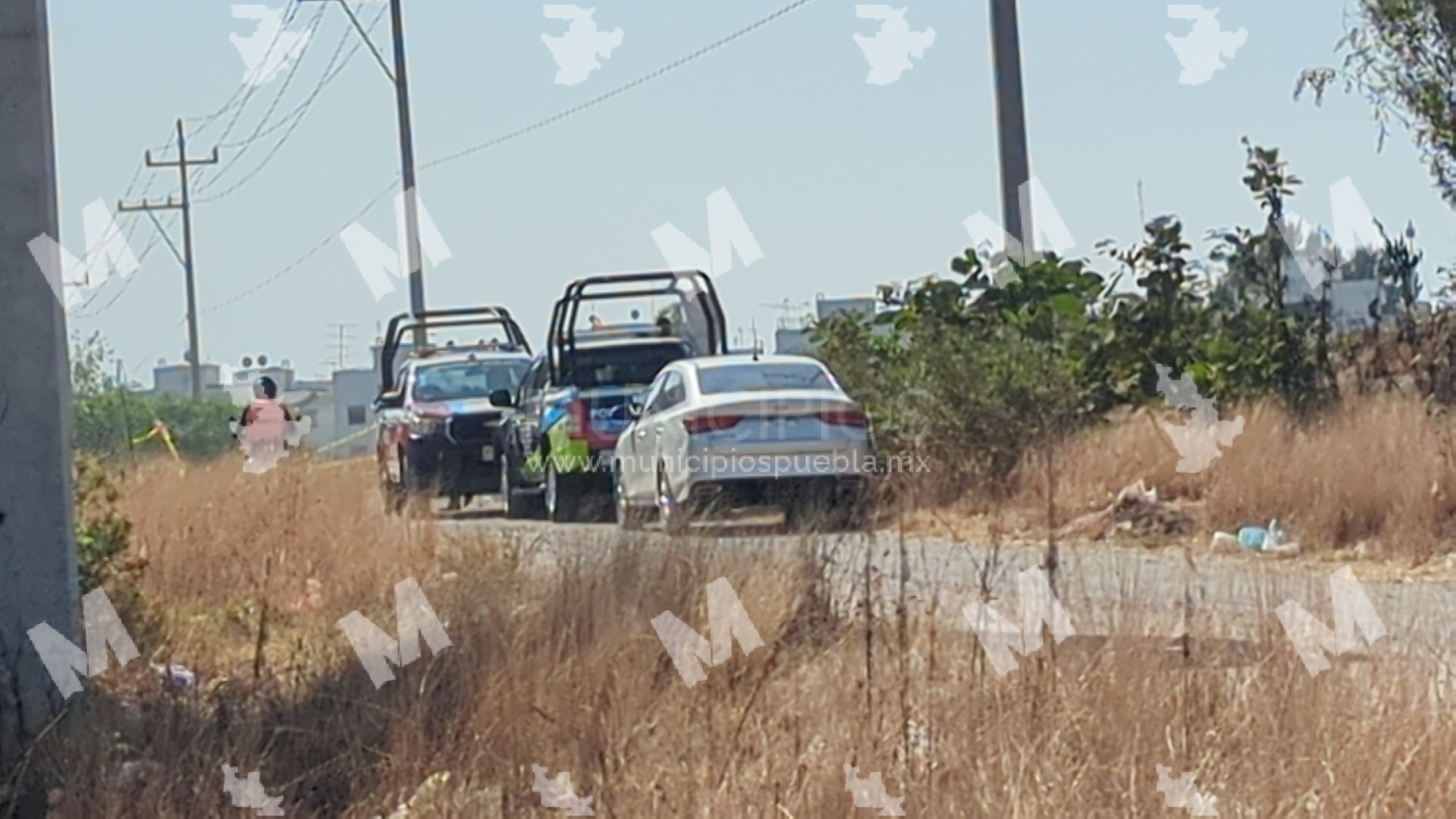 Hombre cae en alcantarilla y muere junto a la autopista México-Puebla