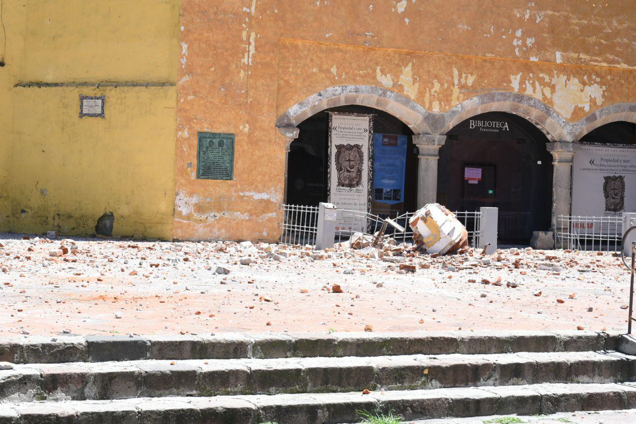 Edificios e iglesias de San Pedro Cholula con daños tras sismo