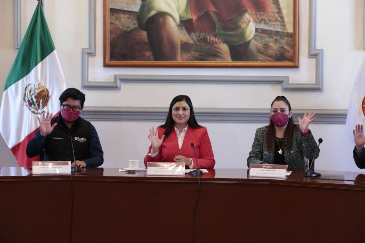 Se realiza encuentro virtual con Poblanos