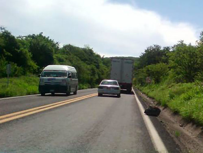 Alertan de la presencia de hombres armados en la carretera Izúcar-Cuautla