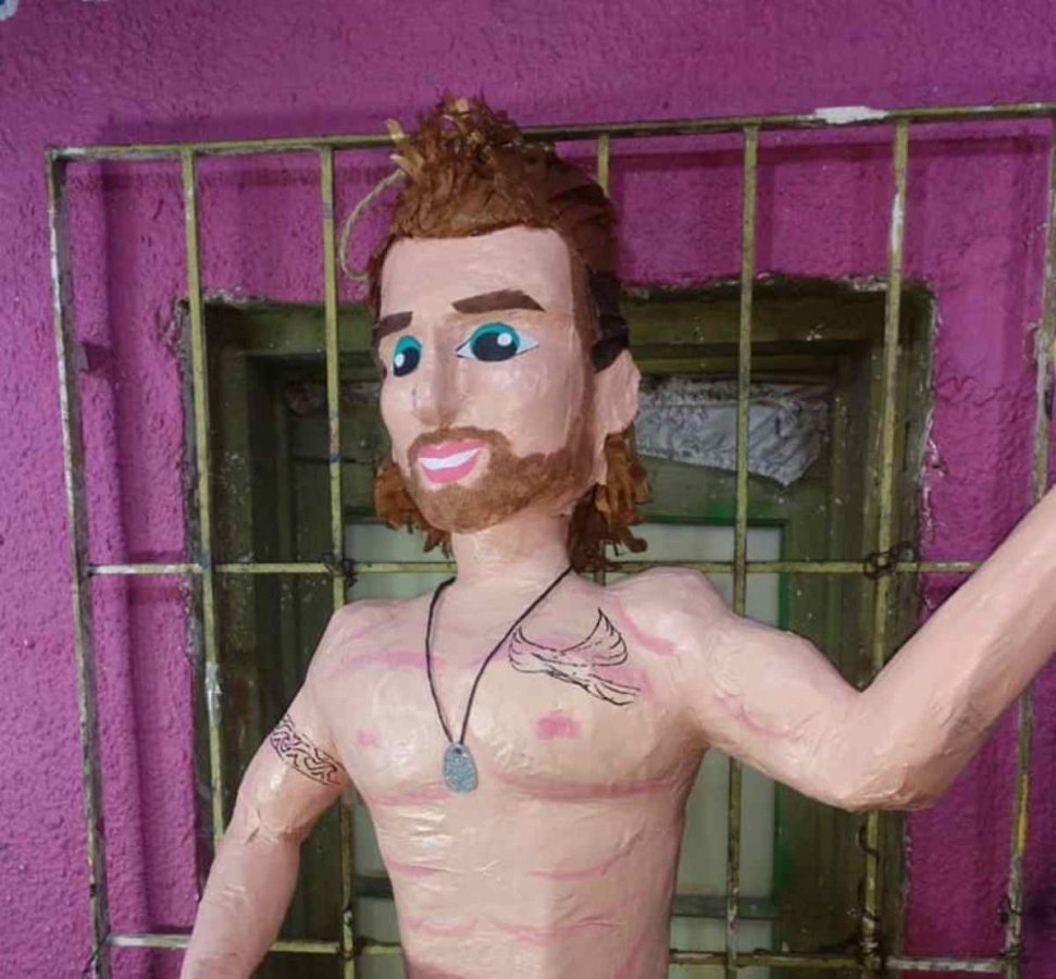 Gabriel Soto demandaría a piñatería por lucrar con imagen