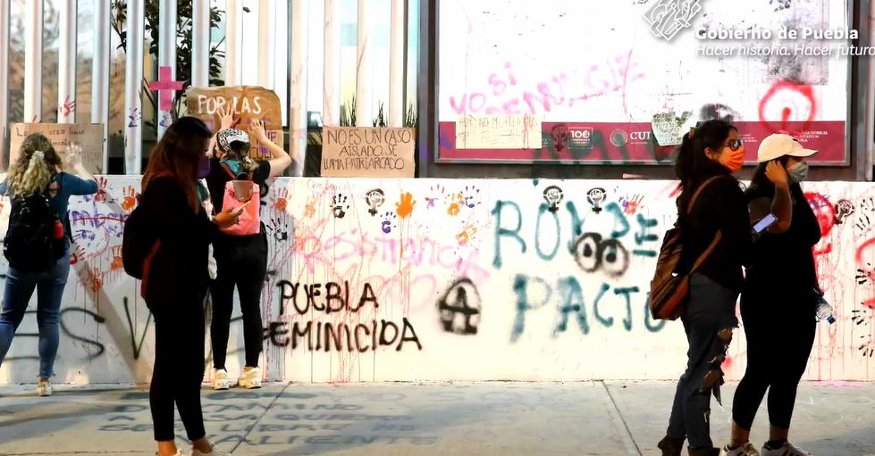 Trabajadoras del Ayuntamiento de Puebla presentan denuncia ante la CDH