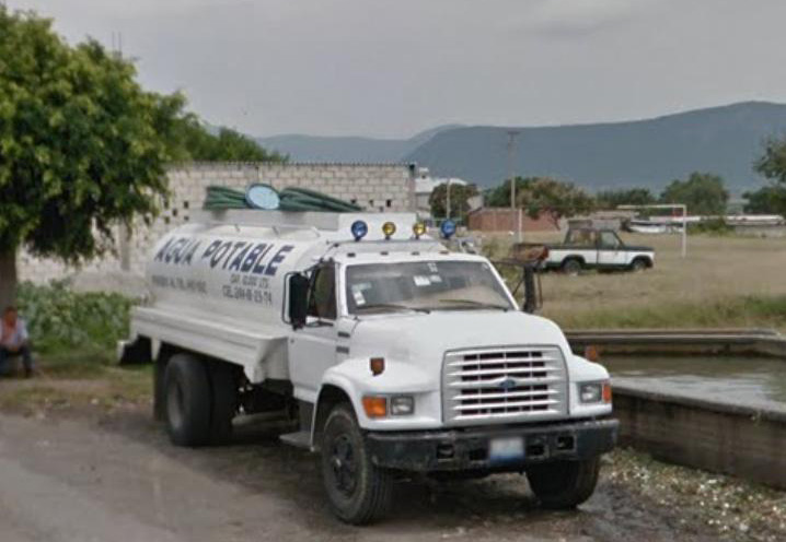 Denuncian robos de pipas de agua y gas en Atlixco