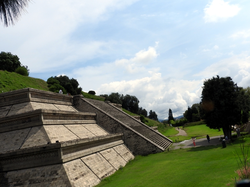 Por seguridad, reducen visitantes al túnel de pirámide de Cholula
