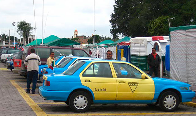 Transporte pirata desplaza a concesionarios en municipios de Puebla