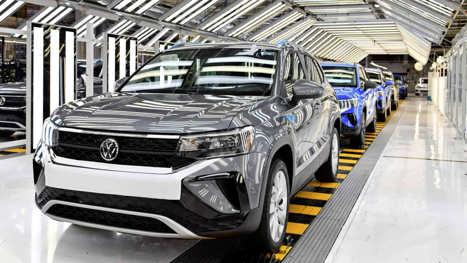 Trabajadores de Volkswagen comienzan a recibir aumento salarial en Puebla