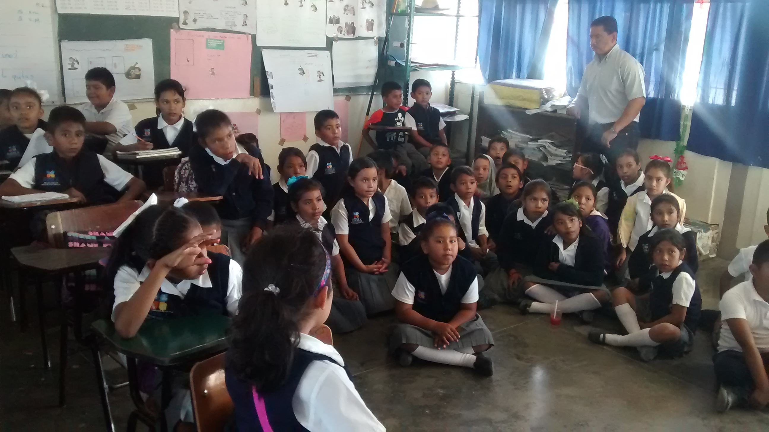 Realizan en Chietla pláticas en escuela para la prevención de delitos