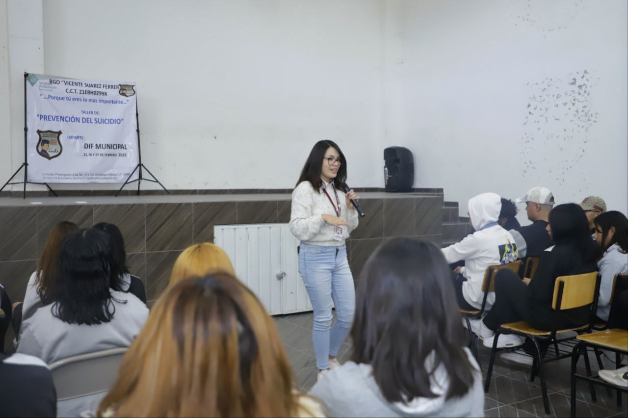 Refuerza el SMDIF pláticas y talleres sobre prevención del suicidio