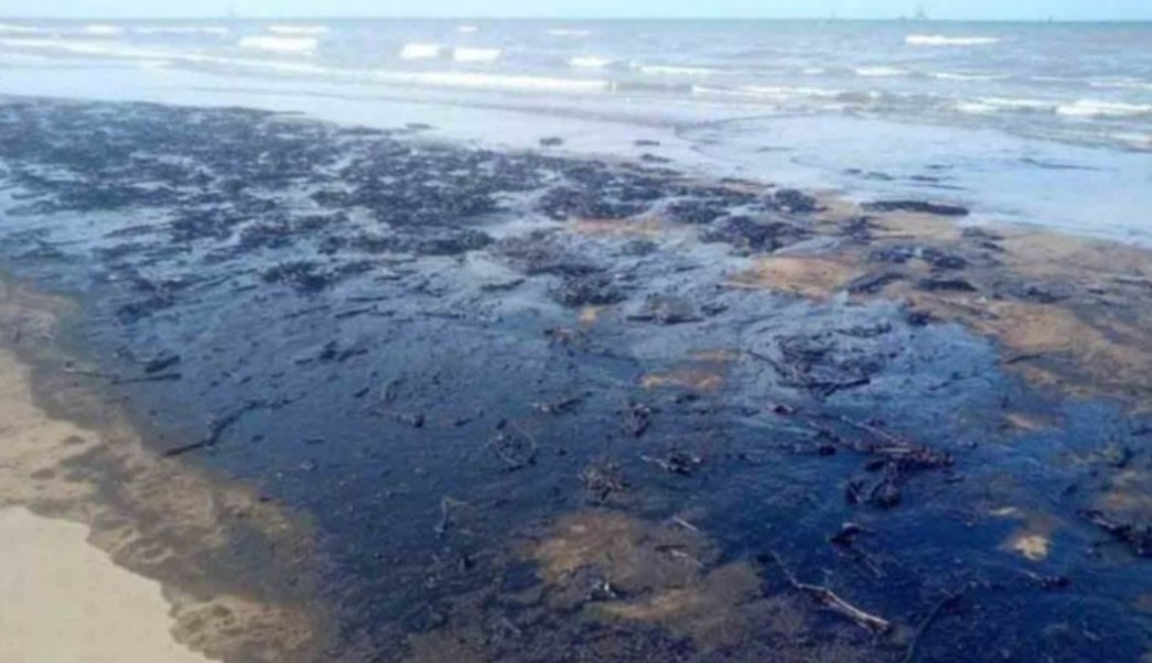 Sin respuesta por presencia de hidrocarburo en playas de Tabasco
