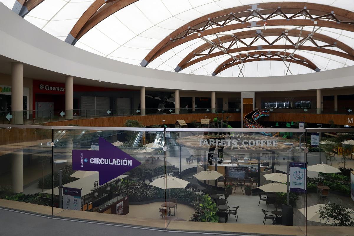 Muere, estadounidense baleado en presunto asalto en Plaza Solesta