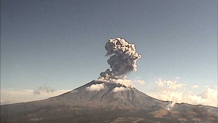 Popocatépetl registra 3 explosiones y 219 exhalaciones