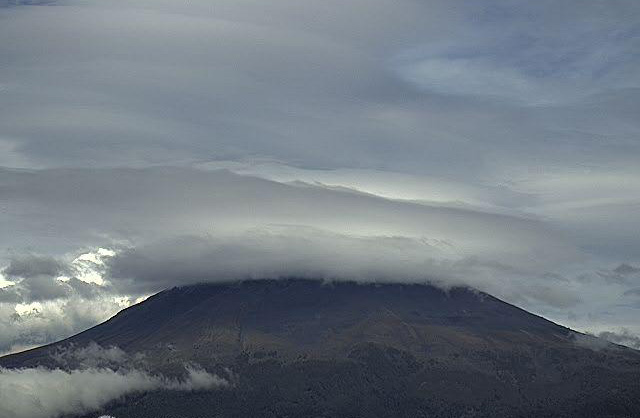 Popocatépetl registra 60 exhalaciones en 24 horas