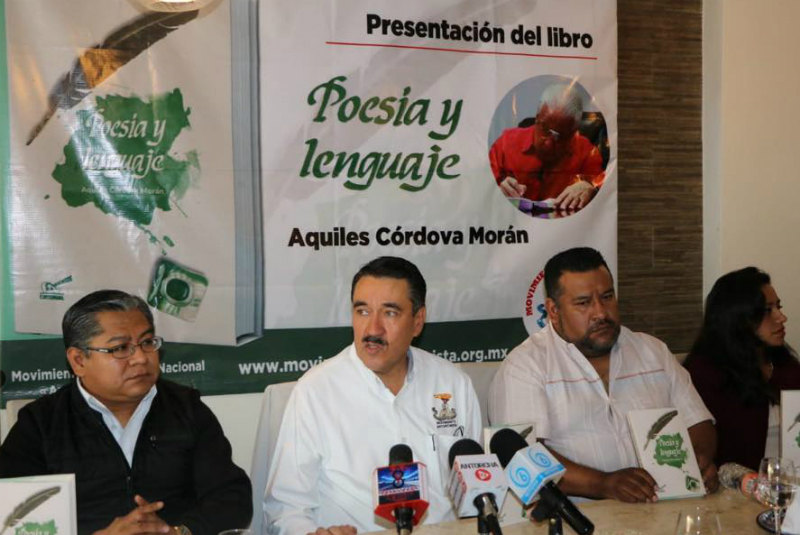 Presenta Antorcha el libro Poesía y Lenguaje de Aquiles Córdova