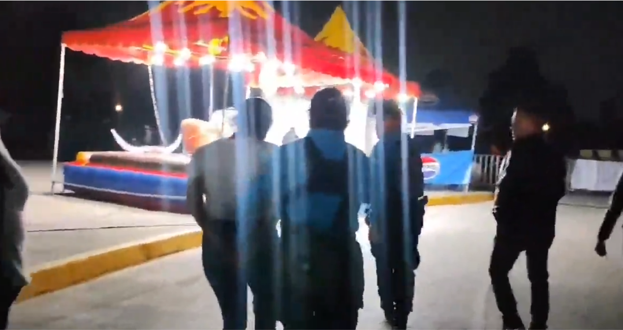 VIDEO Policía Turística detiene a mujer en la Feria de Puebla