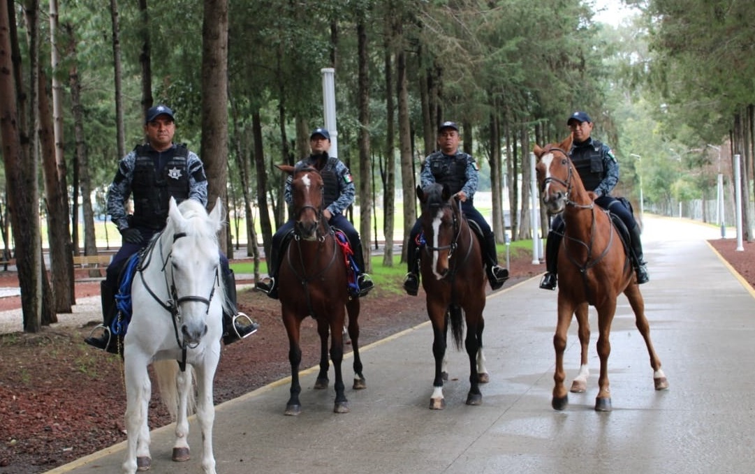 A caballo, otra forma de patrullar por parte de la Policía Estatal