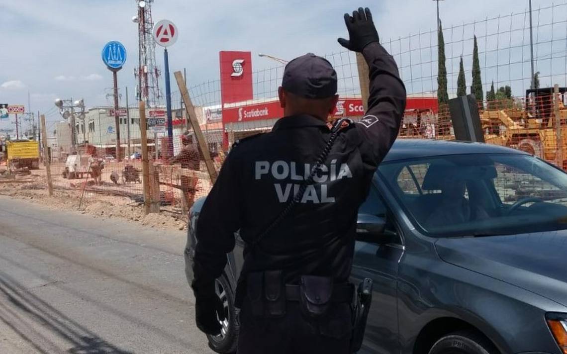 Agentes viales de Puebla ahora cobran moches vía tarjetas de crédito