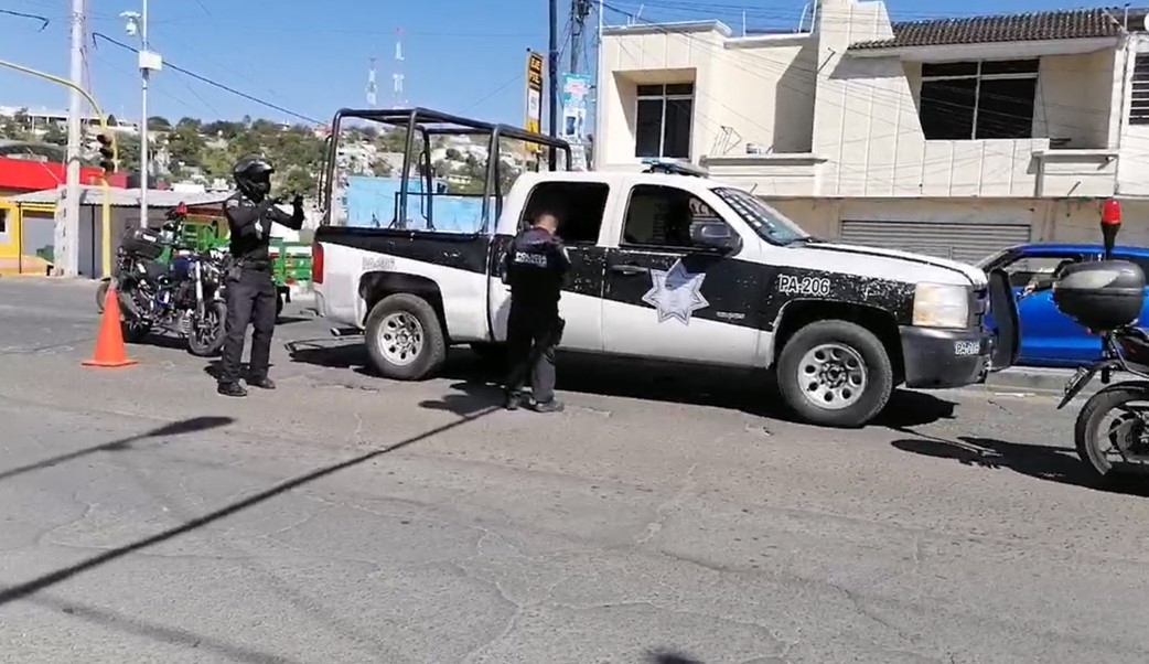Policía auxiliar atropella a un hombre en Izúcar  