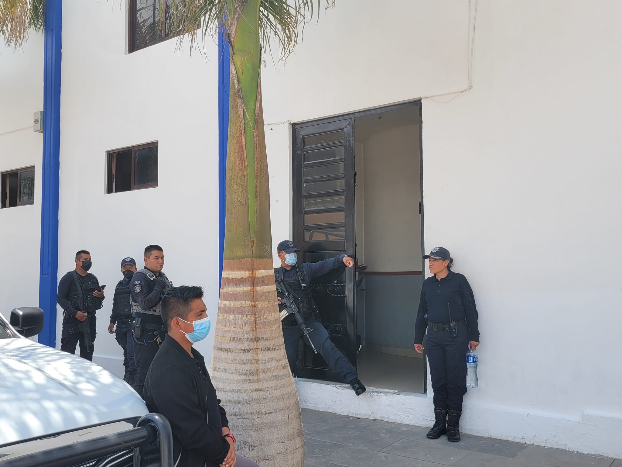 Pobladores detienen a ladrón en los Reyes de Juárez