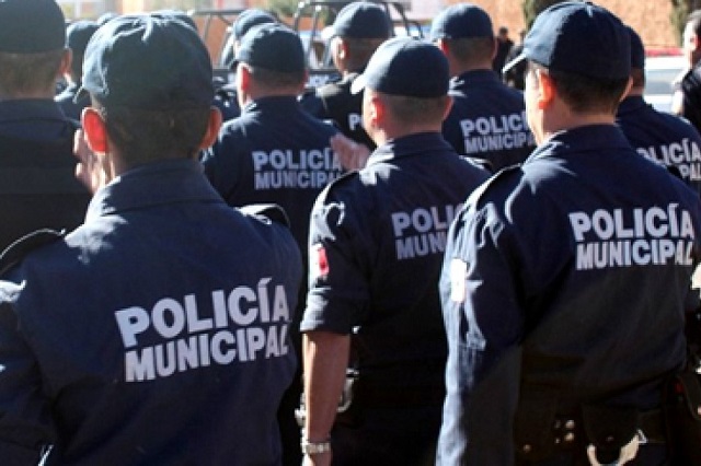 Más de 100 policías de la capital reprobaron pruebas de confianza