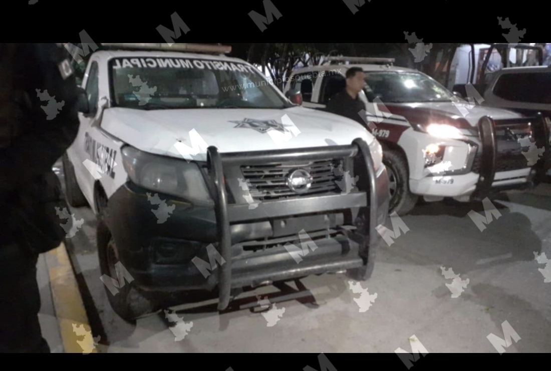 Aseguran patrulla de tránsito de Tlacotepec con civiles en estado de ebriedad en Tehuacán