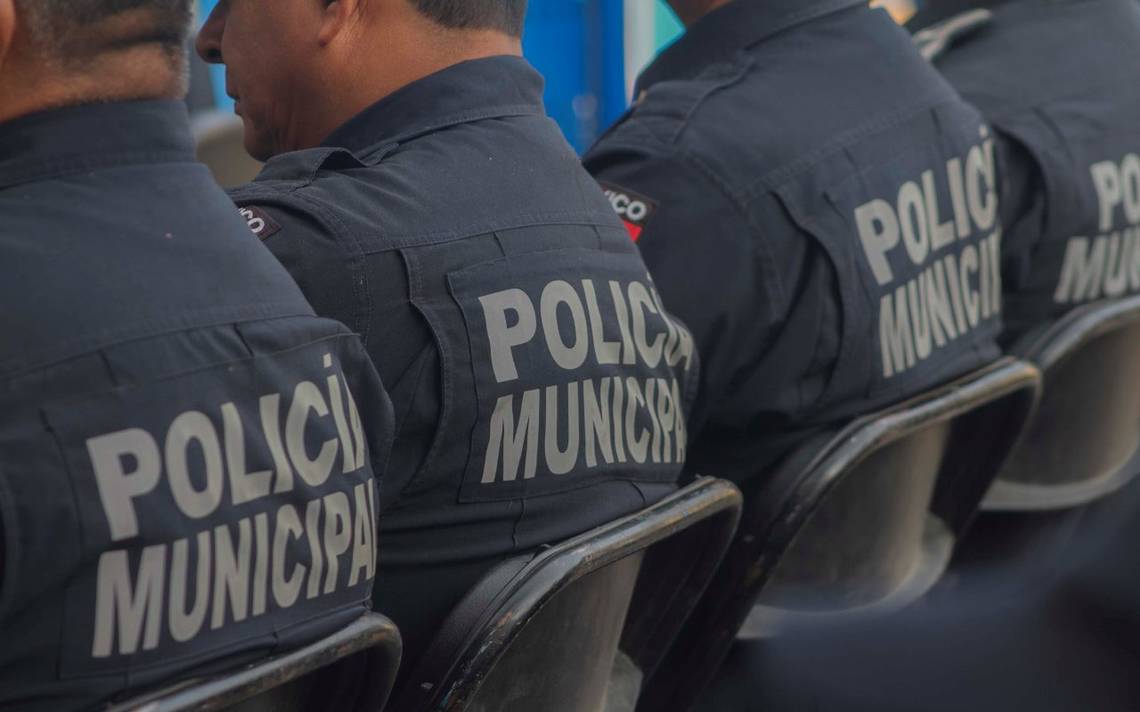 Dejan parque vehicular descompuesto para policías en San Andrés Cholula