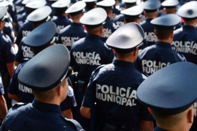 Por recorte salarial policías de Teotlalcingo amenazan con paro