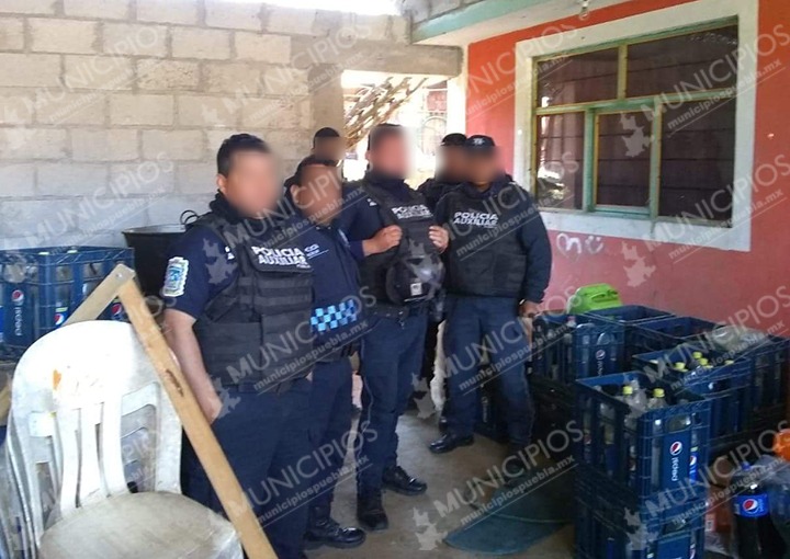 Veracruzanos retienen a 7 policías auxiliares en Cañada Morelos