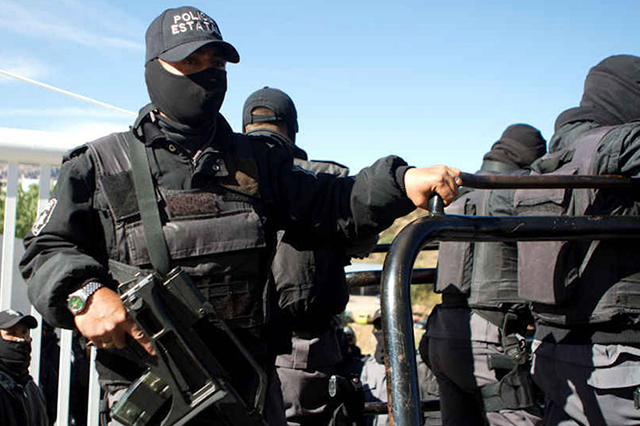 Hombres disparan a puesto de revisión policial en Esperanza