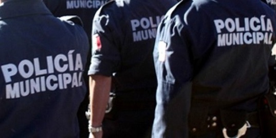 Policías de Apizaco violan a Estefanía; uno era su ex novio