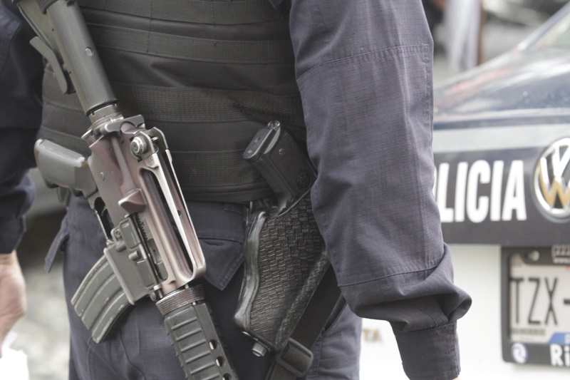 Dispararon 50 veces contra policías de la FGE en Palmar de Bravo