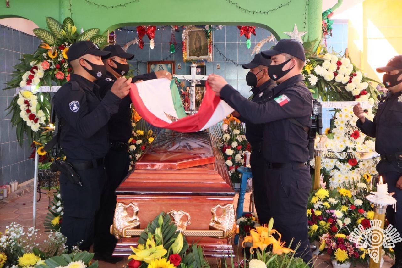 Realiza SSP homenaje a policías asesinados en Jolalpan