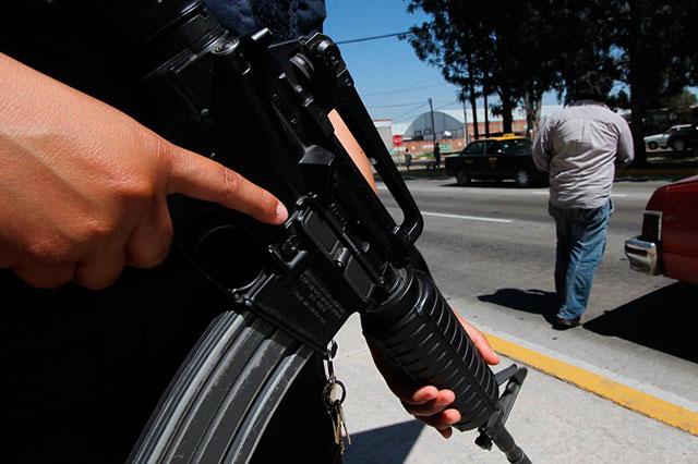 Privan de la libertad a seis policías del municipio de Cañada Morelos