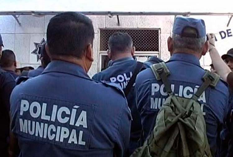 Procesan a 6 policías y un Juez de Zacapoaxtla por abuso a 3 menores