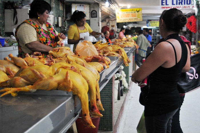 Esperan alza en consumo de productos avícolas en Tehuacán