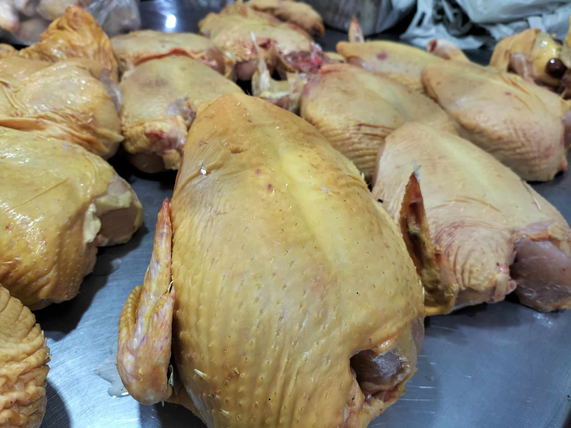 Se encarece el pollo en Tehuacán por temporada decembrina y fríos