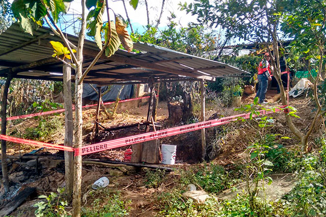 Se incendia polvorín en comunidad de Huauchinango