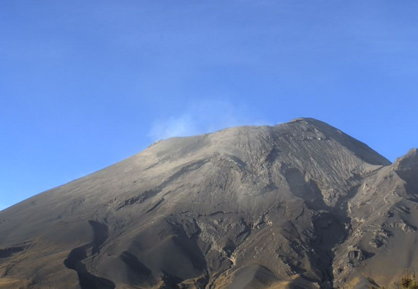 Popocatépetl registra 47 exhalaciones y un sismo volcanotectónico