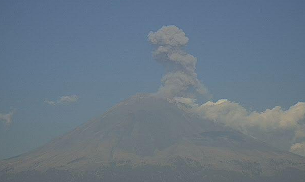 Popocatépetl 105 exhalaciones y 271 minutos de tremor,