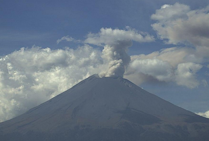 Popocatépetl registra explosión y dos sismos volcanotectónicos