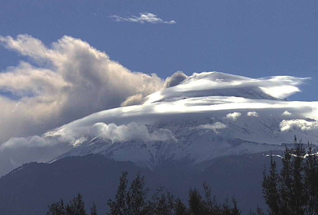 Popocatépetl registró tres explosiones en 24 horas