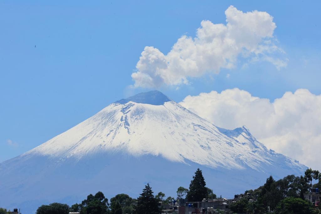 Popocatépetl registra 305 exhalaciones en 24 horas