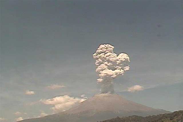 Registra el CENAPRED 18 explosiones del Popocatépetl