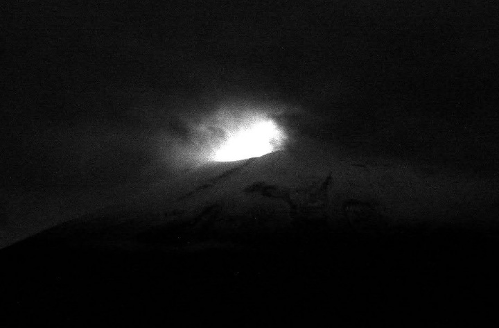 Cenapred registra 66 exhalaciones del Popocatépetl