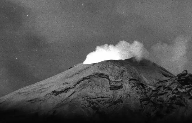Cenapred registra 76 exhalaciones del Popocatépetl en 24 horas